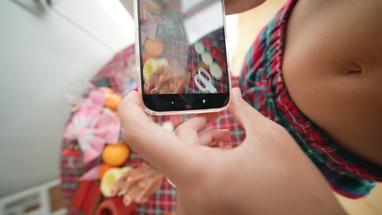 Photographing Christmas Crafts