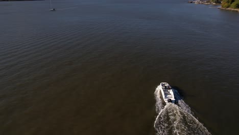 An-aerial-view-over-the-Hudson-River-in-upstate-NY-on-a-beautiful-day-with-blue-skies