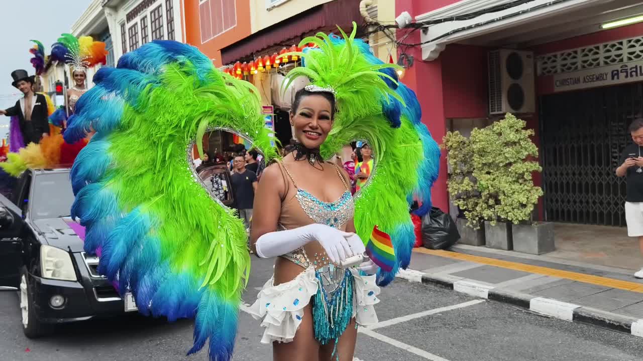 el desfile del orgullo lgbtq+ de tailandia