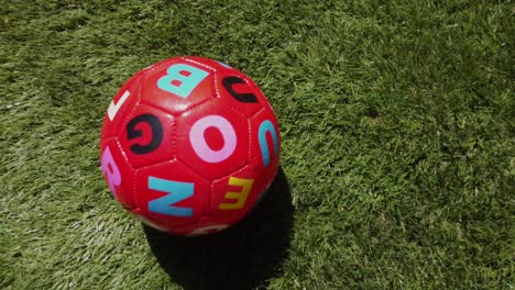 Pelota-De-Fútbol-Didáctica-Con-Letras-Para-El-Aprendizaje-De-Los-Niños