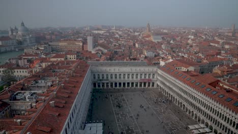 St.-Blick-Auf-Den-Markusplatz-In-Venedig,-Italien