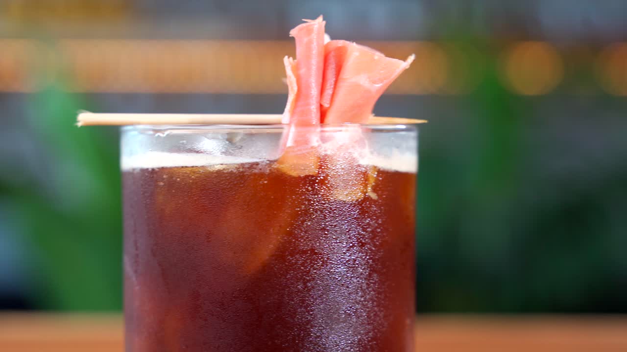 mixología cóctel jamón serrano deslizador tiro macro