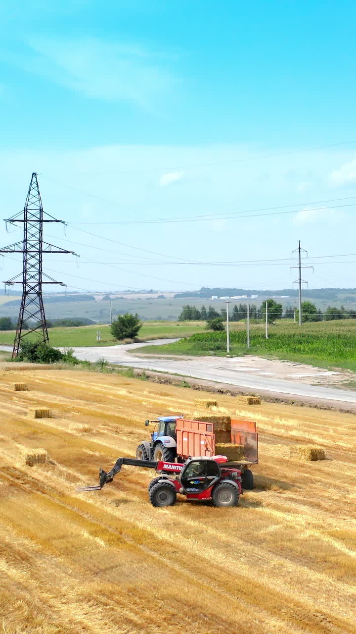 Process of gathering crop by agricultural machinery