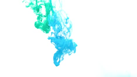 tinta turquesa y azul en agua
