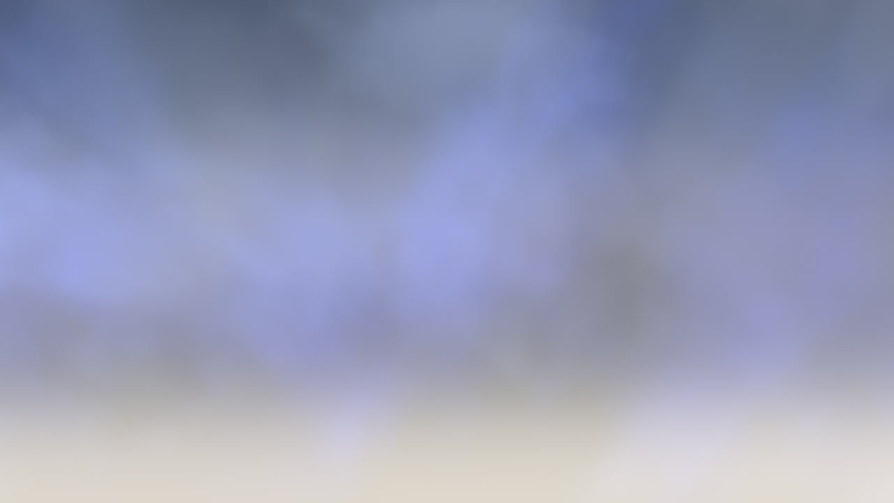 misterio y cielo de tormenta con nubes y niebla en el atardecer