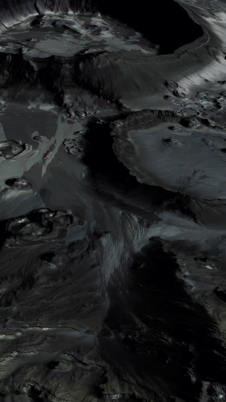 поверхность луны с множеством кратеров