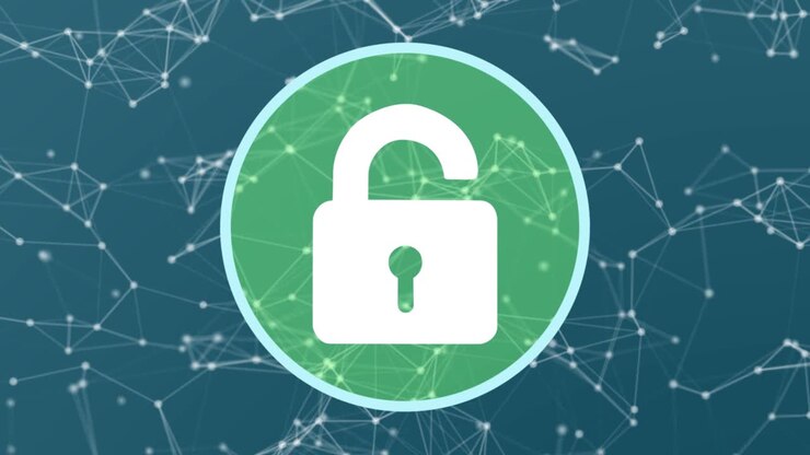 Elemento di motion graphic intelligente di un logo di sicurezza di sistema circolare con lucchetto, che viene hackerato e sbloccato, passando dal rosso al verde, su uno sfondo in stile plexus