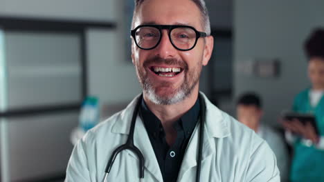 felicidad, cara de médico y hombre profesional