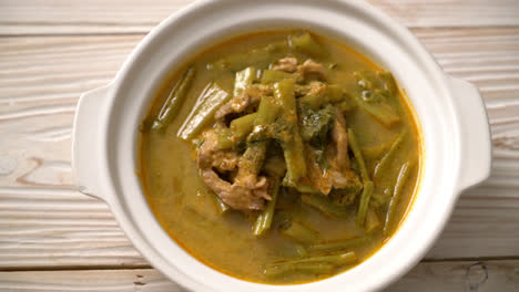 thai pork curry with morning glory