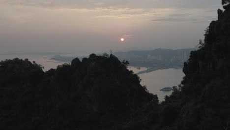 ha long bay by air 08