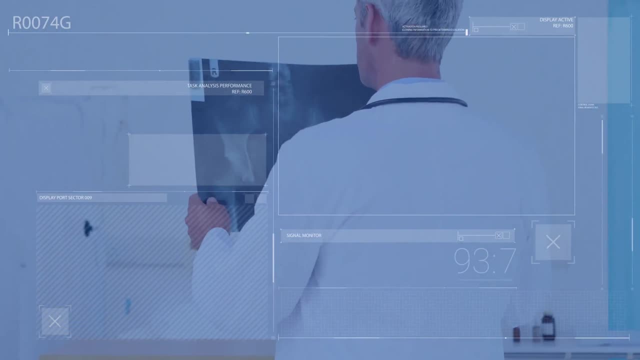 animación del procesamiento de datos sobre el médico caucásico