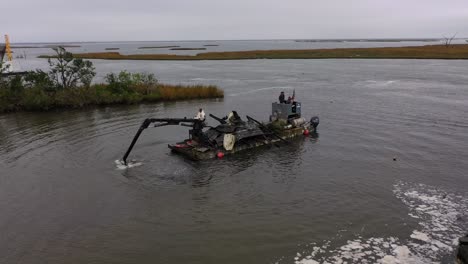 Aufräumarbeiten-In-Der-Nähe-Von-Pointe-Aux-Chenes-Nach-Dem-Hurrikan-Ida-Im-Gange