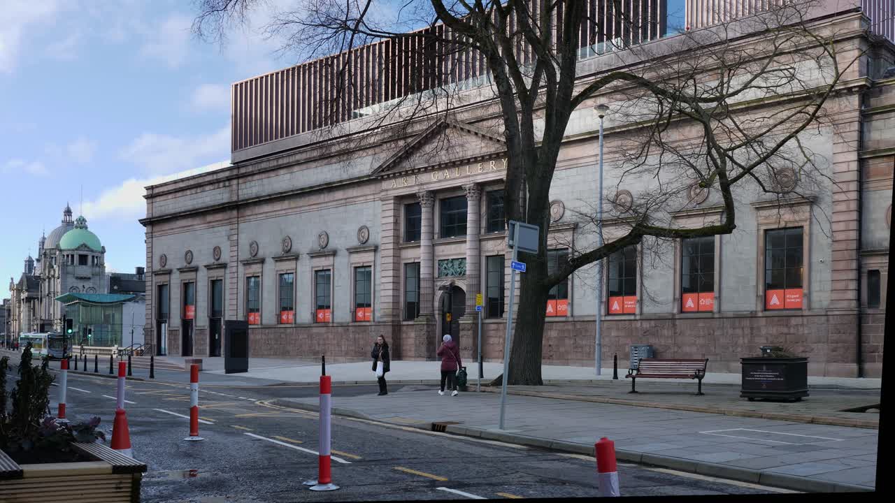 Aberdeen Art Gallery showing the new extension