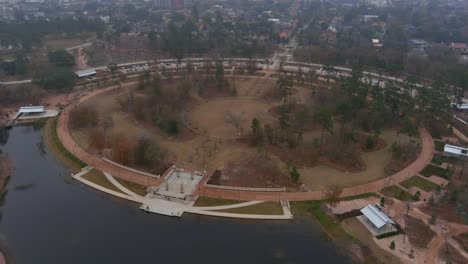 Vista-Aérea-Del-Parque-De-Conservación-Conmemorativo-En-Houston,-Texas