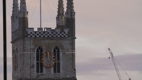 cadran de l'horloge sur l'église st magnus the martyr londres