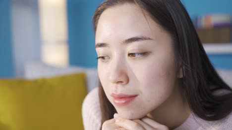 멋진 아시아 젊은 여성 웃는 눈.