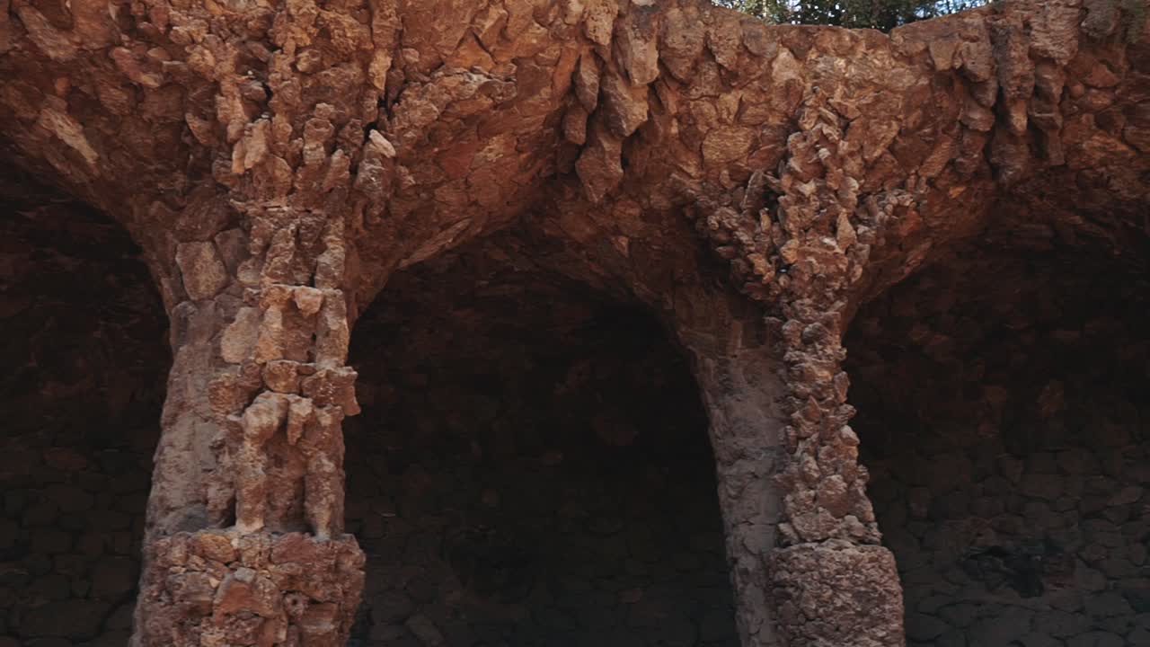 detalles de la arquitectura del parque güell