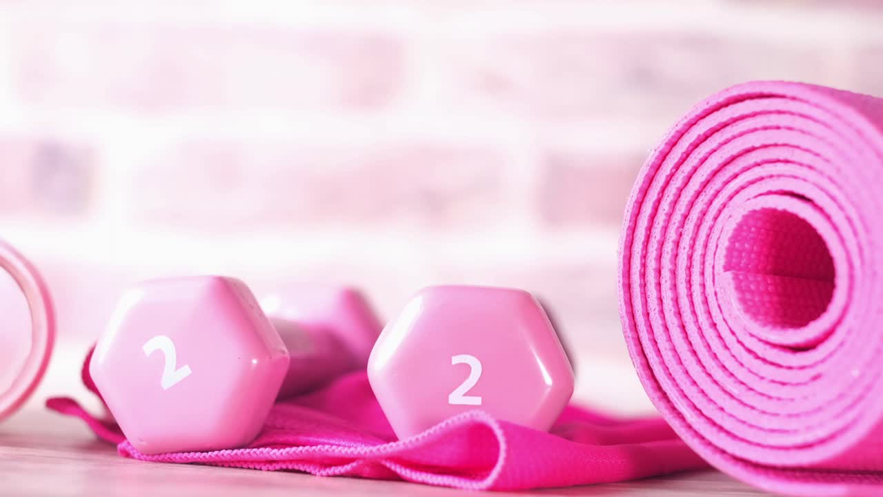 equipo de entrenamiento rosa