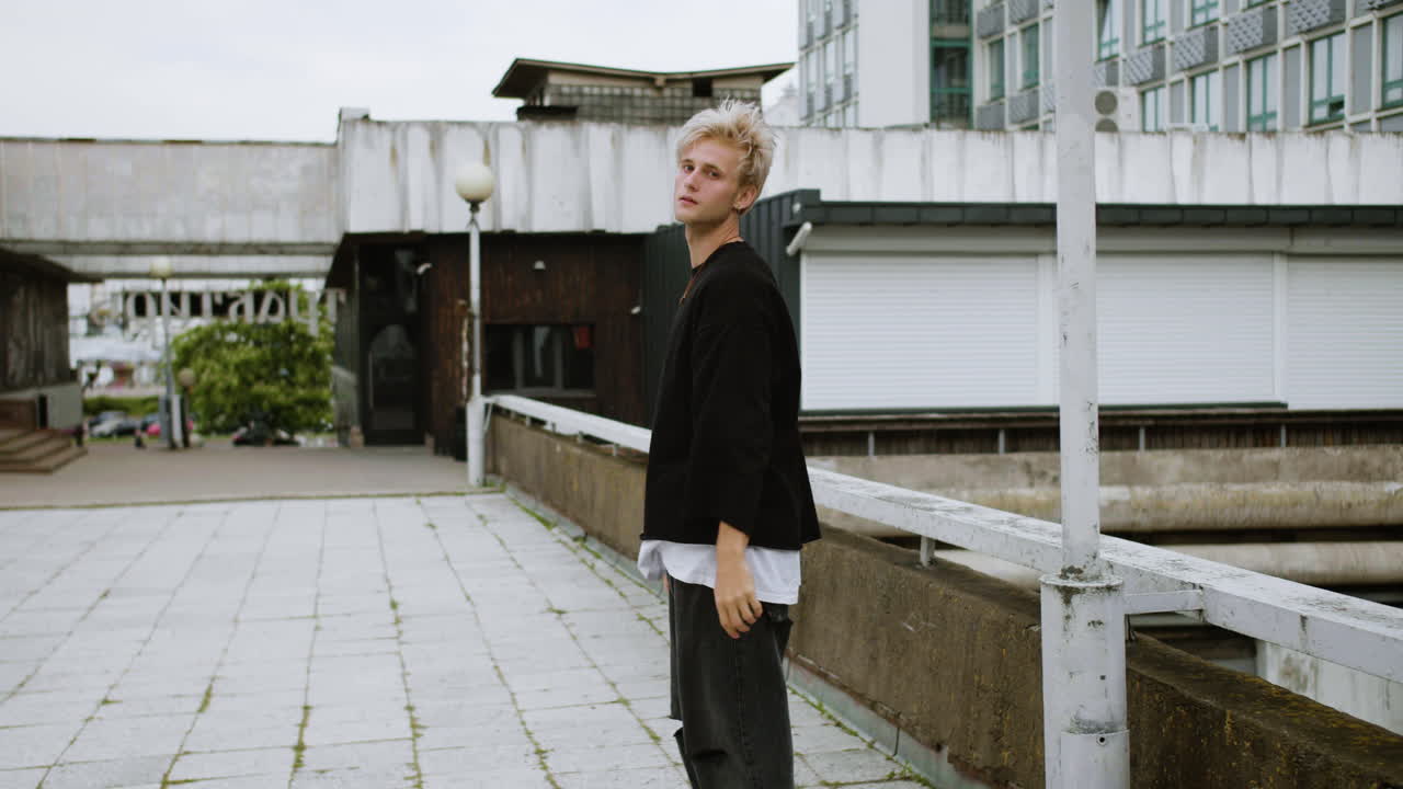 파쿠르를 하는 사람들