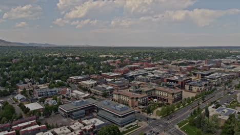 Boulder-Colorado-Aerial-V1-Drohne-Kreist-über-Der-Nachbarschaftslandschaft-Rund-Um-Die-Innenstadt-Und-Den-Universitätshügel-–-Aufgenommen-Mit-DJI-Inspire-2,-X7,-6k-–-August-2020