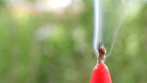 botón de encendido rojo en la cafetera, encender y apagar