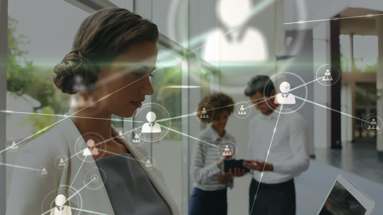 animación de conexiones sobre mujer de negocios caucásica con computadora portátil