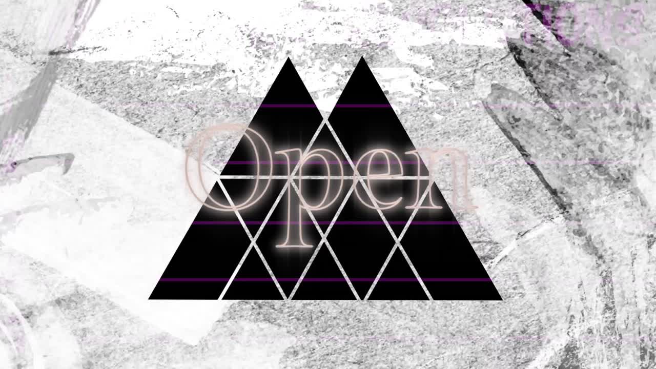 animación de texto abierto y recortes de triángulos en papel blanco sucio sobre la lista de resoluciones de año nuevo