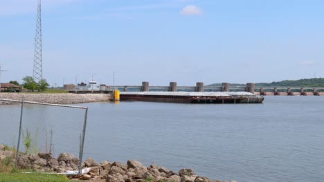 Wide-angle-view-of-barge-in-Lock-No