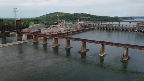 stunning 4k drone footage of chickamauga dam, showcasing its structure, the tennessee river, and scenic beauty. perfect for infrastructure, travel, or history projects