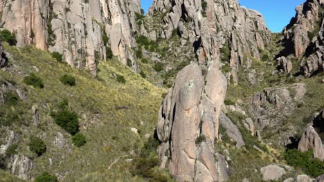 Vertical-rock-formations-in-Villa-Elena,-San-Luis,-Argentina