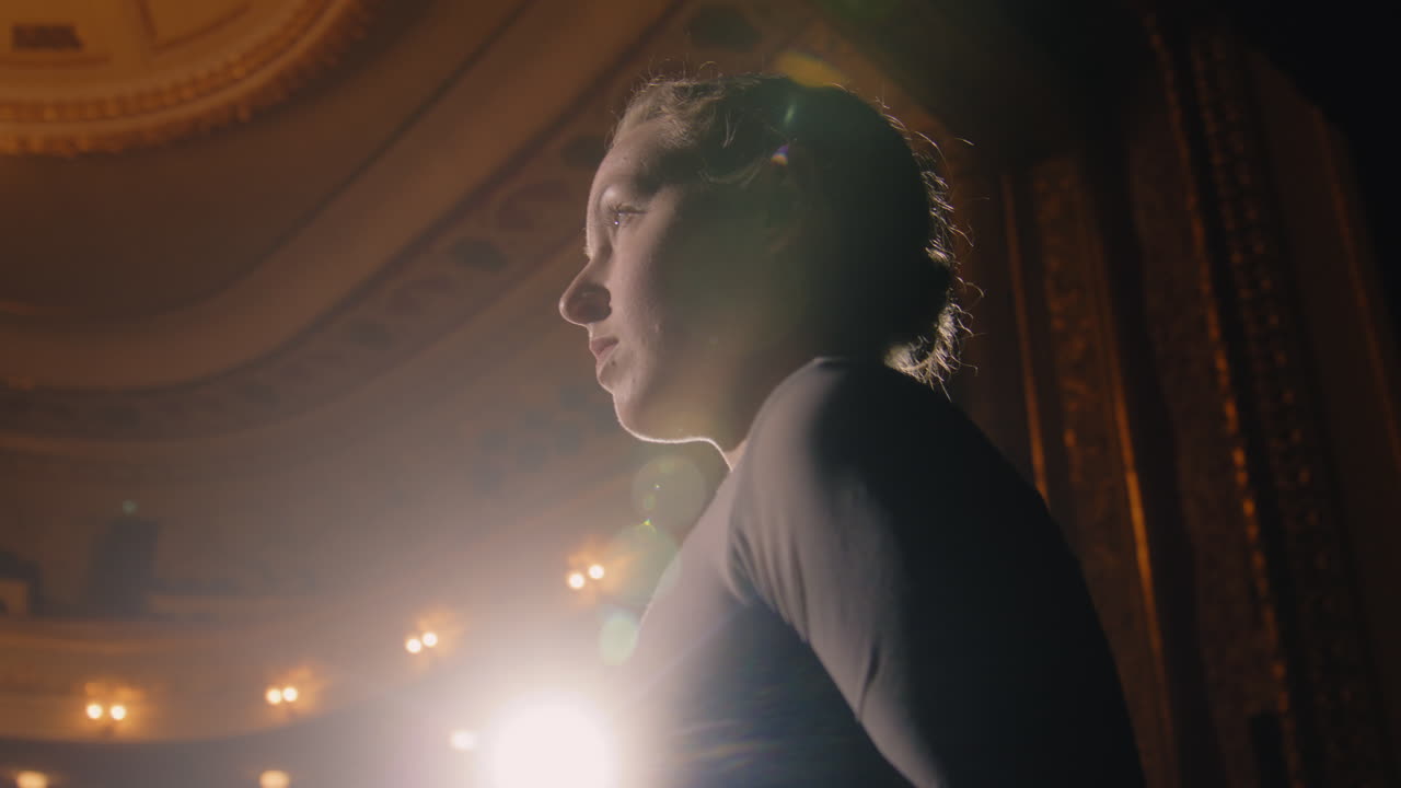 bailarín en el escenario