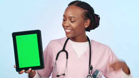 Green-screen,-tablet-and-woman-doctor-with-perfect