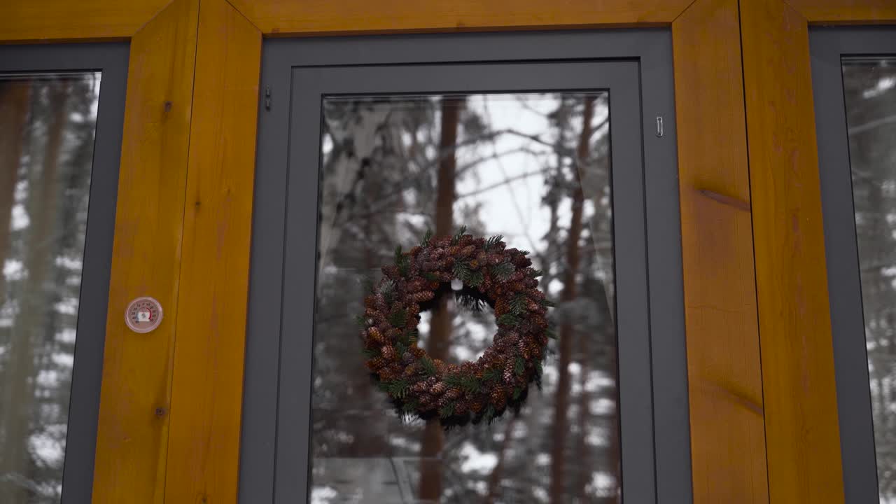 크리스마스 나무의 가지에서 크리스마스 꽃받침, 새해와 크리스마스의 개념