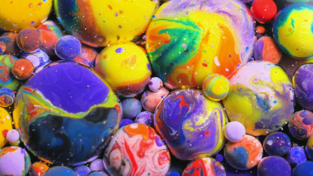 esferas abstractas y coloridas