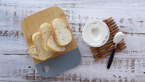 bread and cream cheese