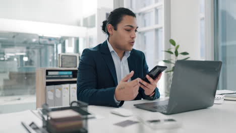 Voice-note,-phone-and-business-man-in-office