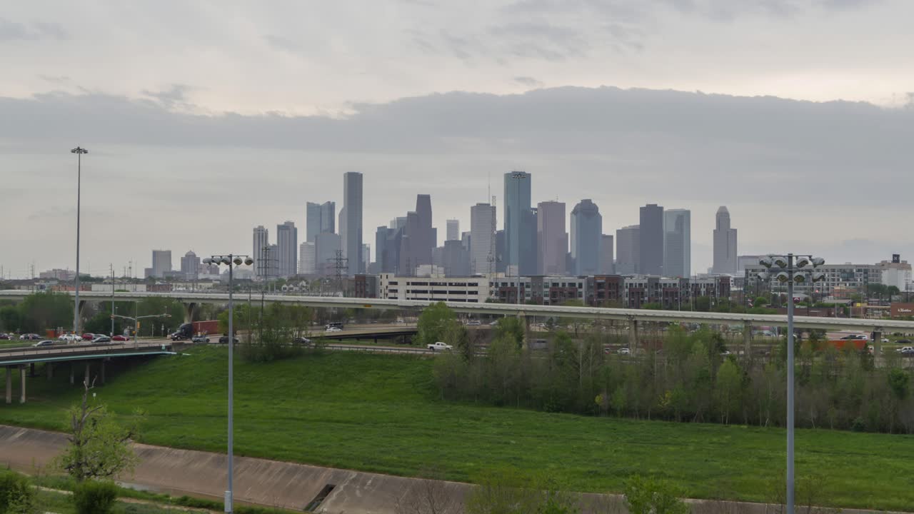 fotografía aérea del centro de houston, texas desde el parque en el área de historic heights de houston