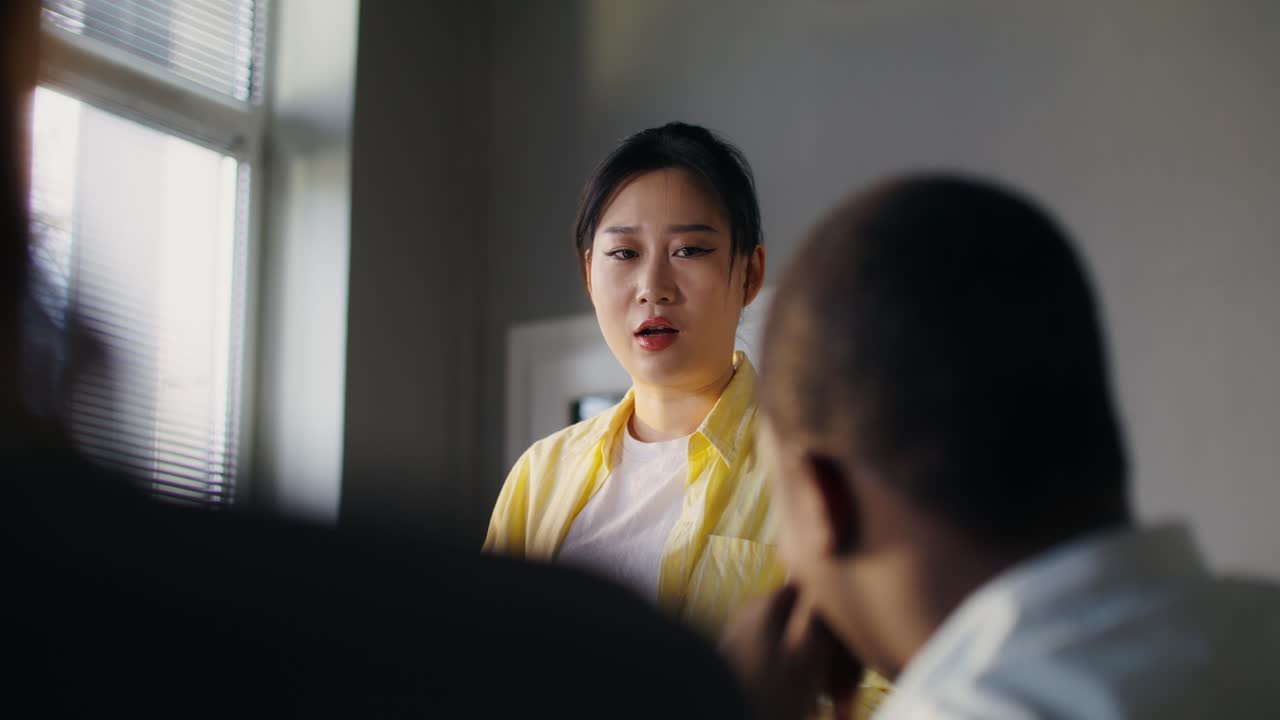 비즈니스 회의 또는 인터뷰