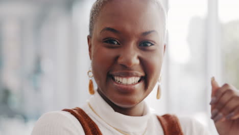 Black-woman,-face-and-laughing-with-smile