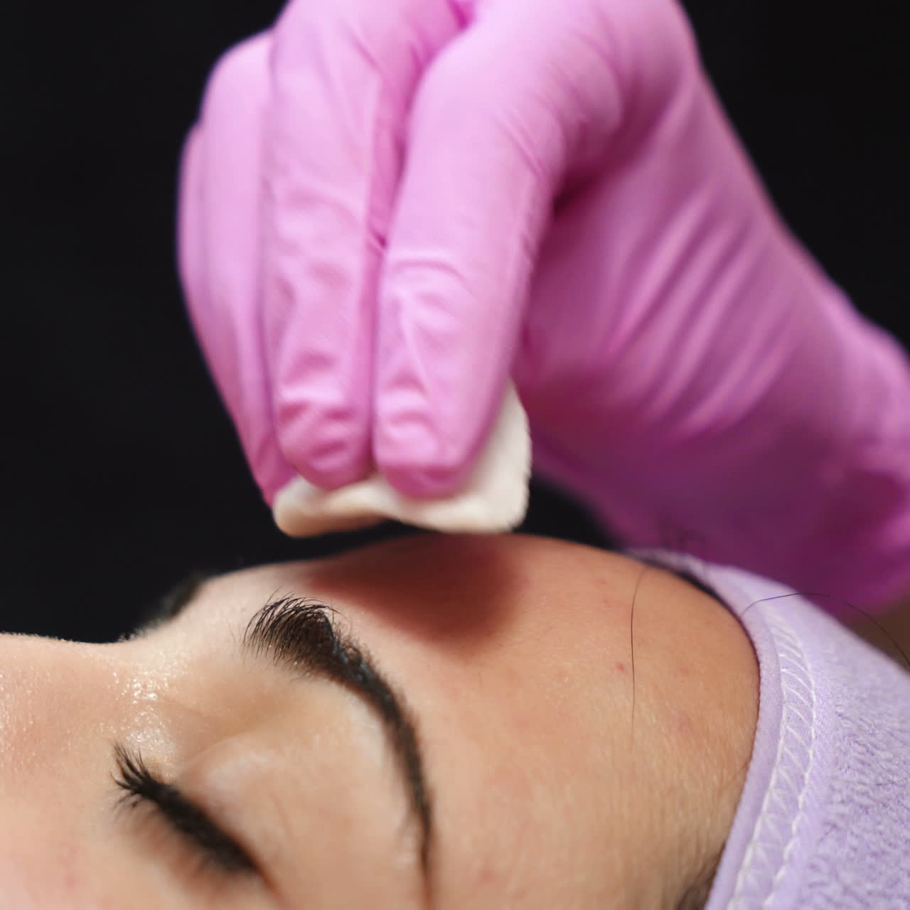 Facial Treatment and Eyebrow Services