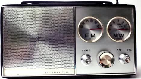 Little-Radio-15