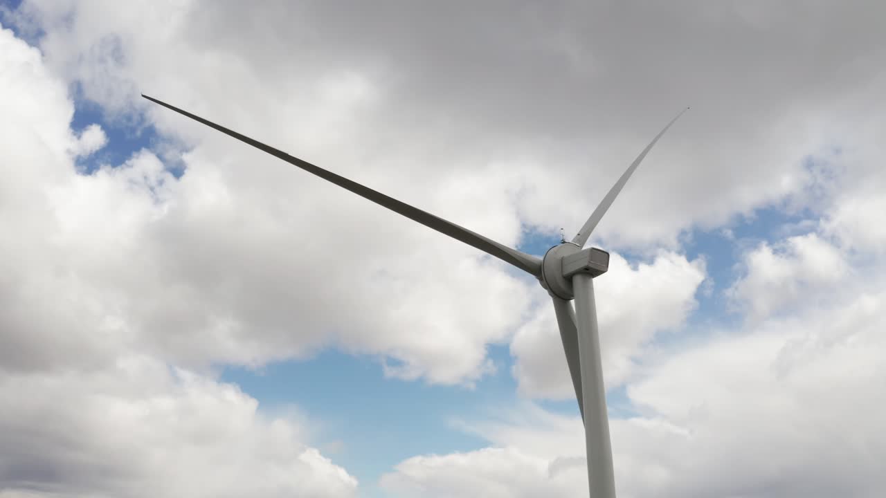 아래에서 공중보기를 닫습니다