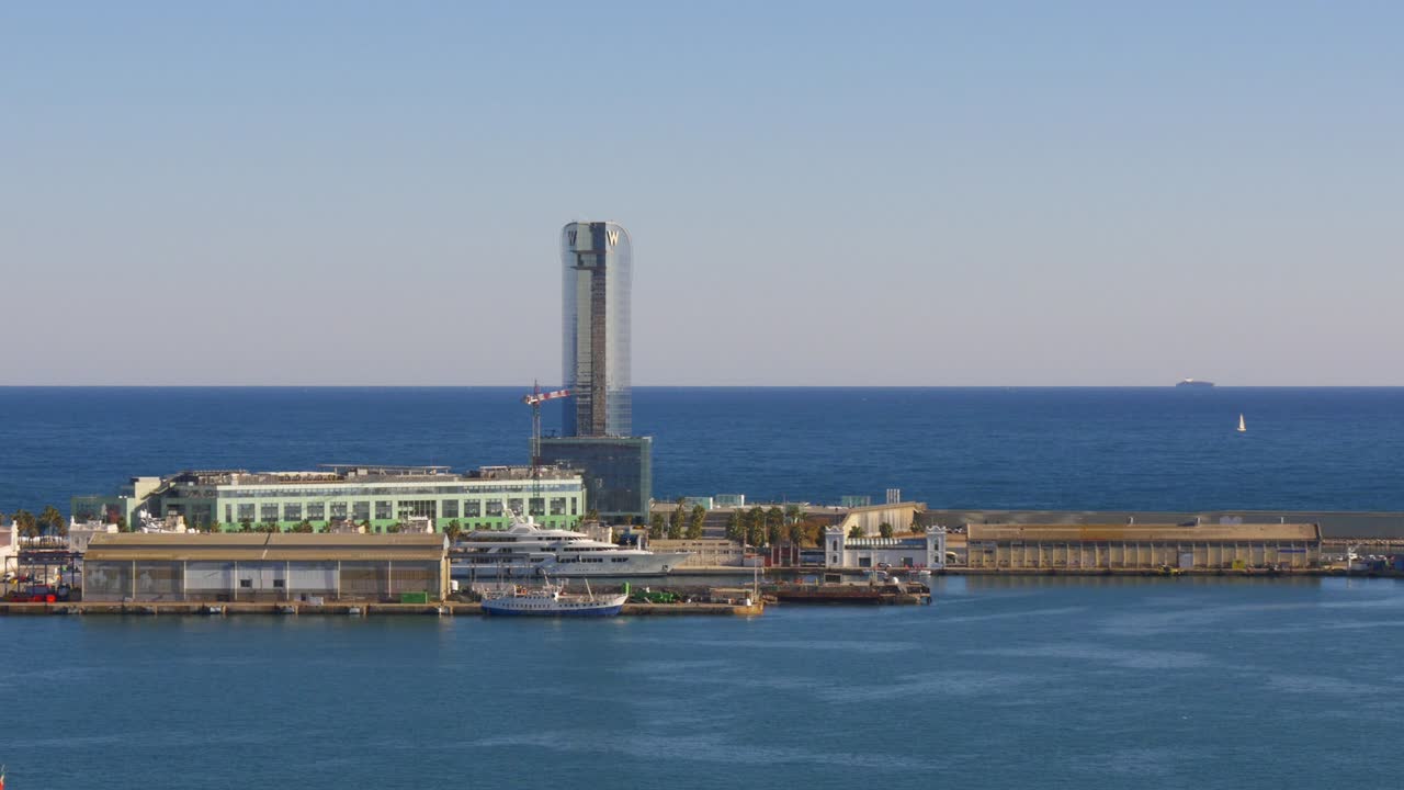 바르셀로나 빛 유명한 해변 호텔 지중해 4k 스페인