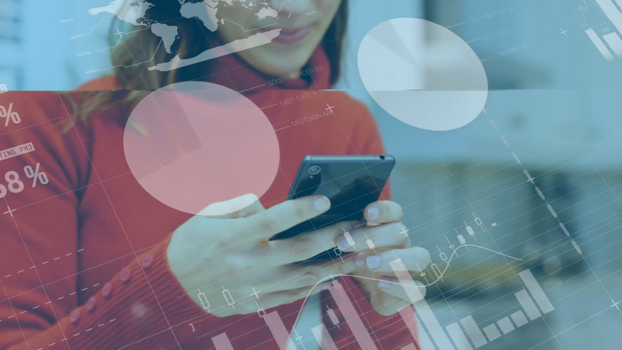 animación de gráficos financieros sobre una mujer caucásica feliz usando un teléfono inteligente
