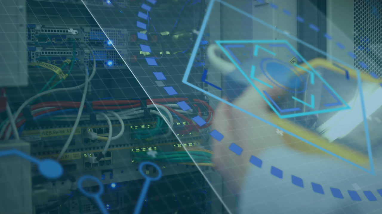 animación del alcance y el escáner redondo sobre la sección media del ingeniero masculino que trabaja en la sala del servidor