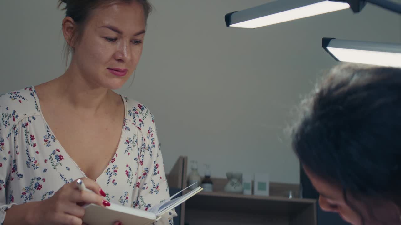 Eyebrow Treatment Consultation