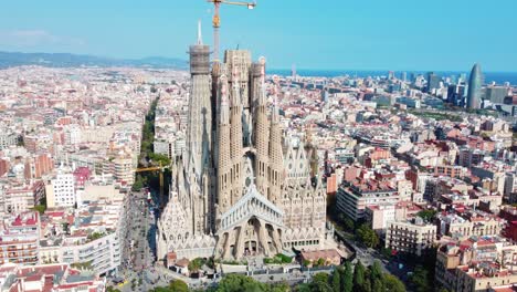 la sagrada familia en barcelona