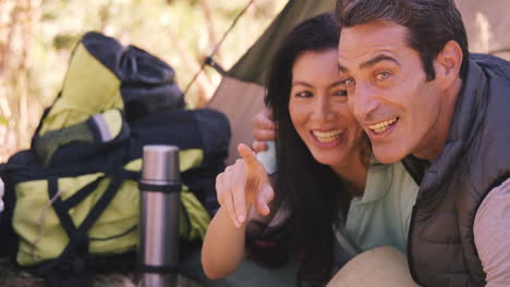 couple is speaking together