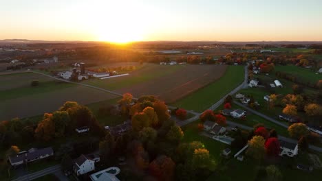 Ländliche-Landschaft-Im-Herbst-In-Lancaster-County-Pennsylvania-Usa