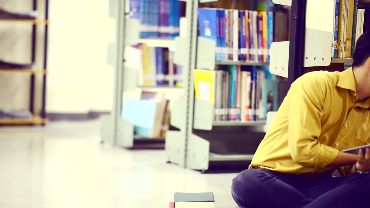 terminemos nuestra investigación en esta biblioteca.